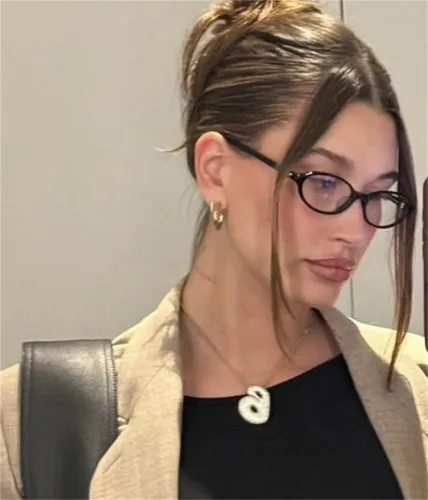 Vista 2 de ADE WU Gafas ovaladas de moda para mujer, lindos lentes retro de los años 90, con marco ligero y delgado