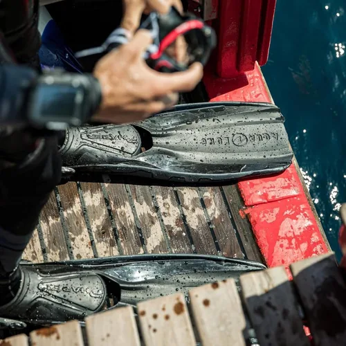 Vista 6 de Aqualung Phazer Dive Fins Tri-Material Open-Heel Scuba Diving Swim Fins w/Wave Rib Technology, Hydro Power Vent