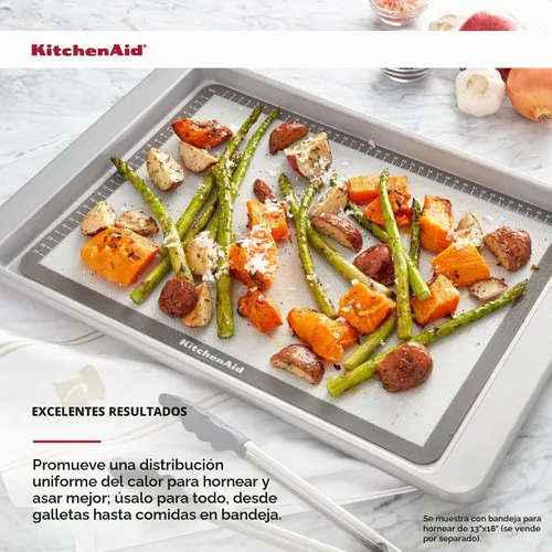 Vista 4 de KitchenAid Alfombrilla de silicona grande para hornear, 12x17 pulgadas, gris