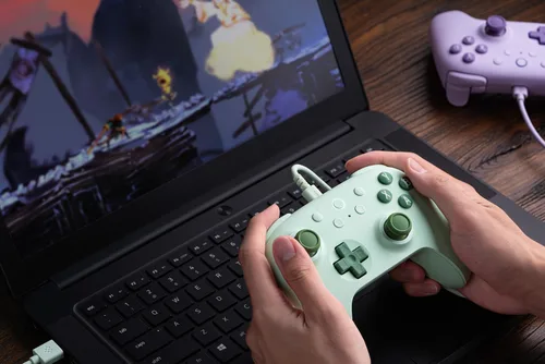 Vista 5 de 8BitDo Ultimate 2C Wired Controller for Windows PC and Android, with 1000Hz Polling Rate, Hall Effect Joysticks and Hall Triggers, and Remappable