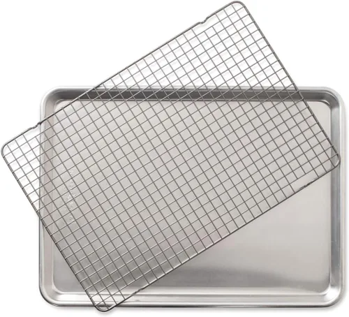 Vista 4 de Nordic Ware Bandeja para hornear de un cuarto de hoja (2 unidades) y media hoja con rejilla, aluminio natural