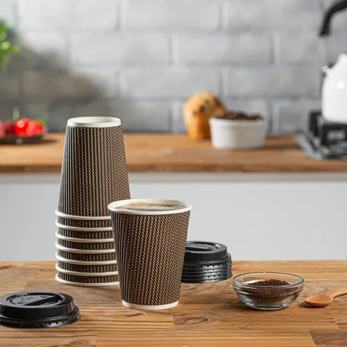 Vista 3 de GUSTO 50 juegos de tazas de café caliente de papel ondulado con patrón marrón aislado con tapas, el color de las tapas puede variar, ideal