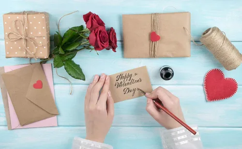 Vista 5 de ValBox 100 sobres de papel kraft marrón de 4.1 x 2.75 pulgadas, pequeños bolsillos sobre para tarjetas de regalo, tarjetas de notas pequeñas