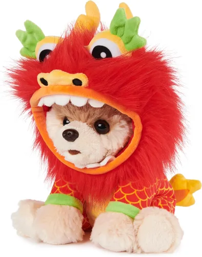 Vista 3 de GUND Boo, el perro más lindo del mundo con atuendo de dragón del Año Nuevo Lunar, peluche de pomerania para edades de 1 año en adelante, 22.86 cm