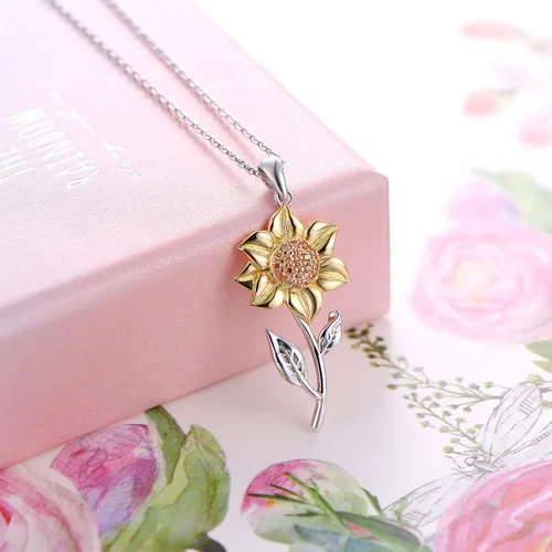 Vista 2 de Collar de plata de ley S925 con dije de girasol con circonita cúbica o aretes para mujer de 18.0in