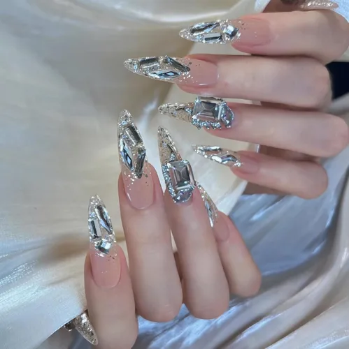 Vista 15 de BABALAL - Uñas postizas largas a presión, uñas postizas negras y rojas, uñas acrílicas de almendra con diseño gótico de vampiro, uñas adhesivas