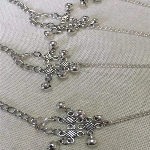 Vista 5 de YERTTER Pulsera gótica para mujer, con borla, estilo hip hop Street Dancing Cosplay para Halloween y festivales especiales (plata de la vendimia)