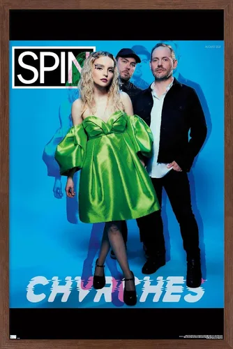 Vista 15 de Trends International SPIN Magazine - Póster de pared CHVRCHES 21, 14.725 x 22.375 pulgadas, versión enmarcada de madera de granero