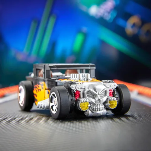 Vista 8 de Transformers Colaborative Hot Wheels x Bone Shaker, figura de acción de robot de clase de lujo de 5 pulgadas que se convierte en automóvil, juguetes