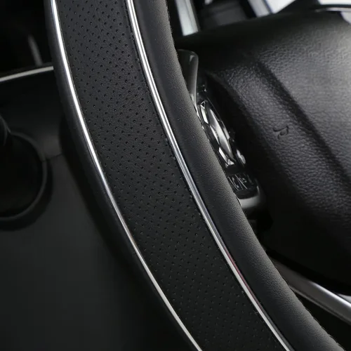 Vista 2 de ALEMODR Funda de cuero negro para volante de coche, cubierta universal de 15 pulgadas para hombres