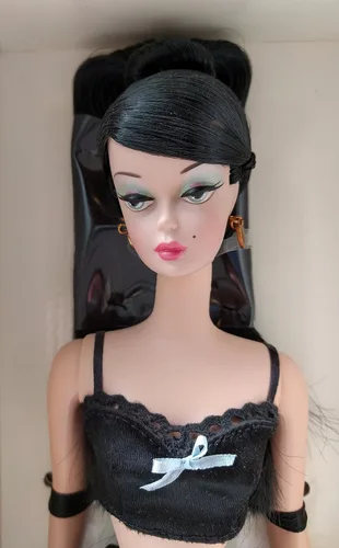 Vista 2 de Barbie Silkstone Lingerie 3 Mattel Doll
