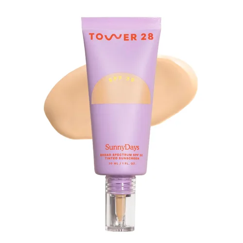 Vista 19 de Tower 28 Base de maquillaje con SPF 30, protector solar tintado SunnyDays 05 FAIRFAX