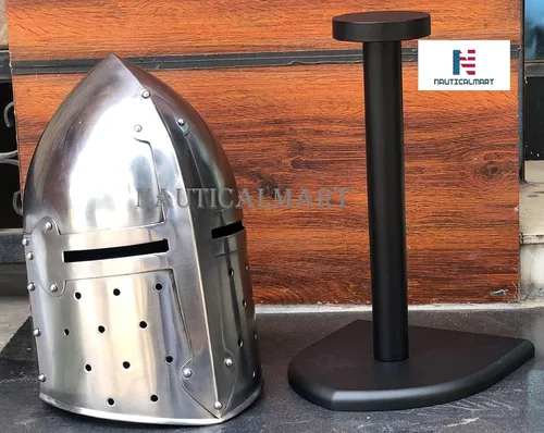 Vista 3 de NauticalMart Soporte de casco de madera negro Soporte de exhibición - Casco medieval de armadura