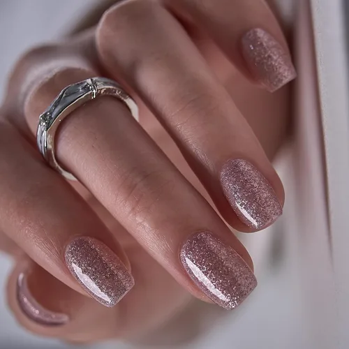 Vista 35 de CurvLife Uñas postizas cuadradas cortas a presión, terciopelo degradado Paris Script