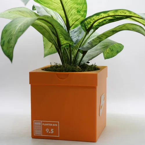 Vista 4 de Maceta de Caja de Zapatillas Deportivas Impresa en 3D - Decoración de Caja de Zapatillas Deportivas Naranja - Maceta para Plantas