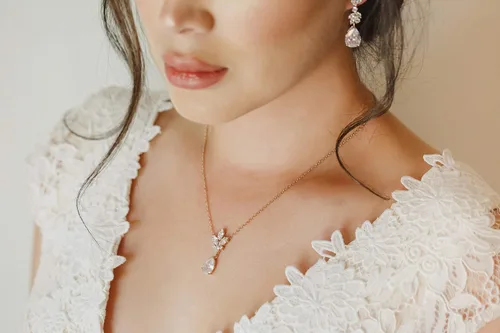 Vista 3 de SWEETV Wedding Jewelry Sets for Brides Bridesmaid,Cubic Zirconia Teardrop Bridal Necklace Earrings Set Wedding Prom Jewelry for Women