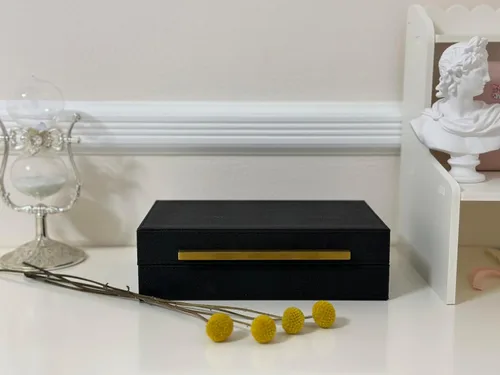Vista 4 de Sagala Caja Decorativa Negra de Shagreen Con Mango Dorado, Caja Organizadora de Joyas Caja Guardadora, Caja de Almacenamiento de Cuero Sintético