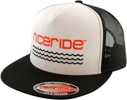 Vista 2 de On The Water Center Classic 6006 Gorra de béisbol Snapback Trucker