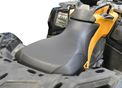 Vista 3 de Cubierta de Asiento de Reemplazo Quad Logic – Compatible con Can-Am Outlander 450/570/650/850/1000 GEN2 (2013–2021) – Vinilo para Todo Clima
