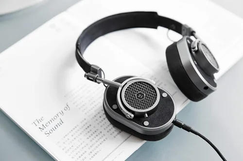 Vista 6 de Master & Dynamic Award Winning MH40 - Audífonos de diadema (parte trasera cerrada, calidad de sonido superior y diseño de nivel superior)