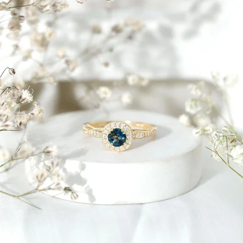 Vista 13 de Anillo de compromiso con halo de diamantes de topacio azul londinense certificado, calidad AAA, anillo de diamantes de topacio azul natural