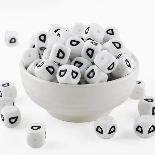 Vista 11 de Cuentas de silicona de corazón cuadrado blanco de 0.472 pulgadas, 20 cuentas de silicona con números de corazón para hacer llaveros, ideal