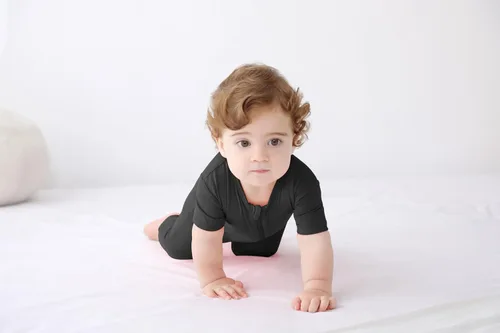 Vista 5 de GUISBY Rayon of Bamboo Baby Short Sleeve Footless Pajamas Negro