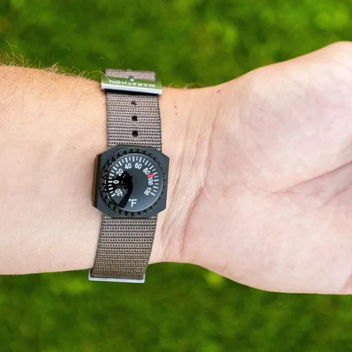 Vista 3 de Termómetro de muñeca deslizable Sun Company - Termómetro de esfera fácil de leer para pulsera de reloj o pulsera de supervivencia de paracord