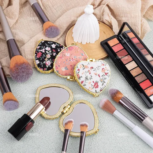 Vista 7 de AUEAR, Paquete de 4 pequeñas flores portátiles espejo de maquillaje retro floral doble cara monedero para viaje cosmético corazón