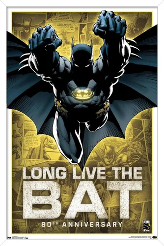 Vista 13 de Trends International DC Comics Batman - Póster de pared del 80 aniversario, 14.725 x 22.375 pulgadas, versión enmarcada de madera de granero Versión