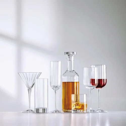 Vista 6 de Luigi Bormioli 11284/01 Bach - Juego de 4 copas de vino tinto transparentes de 13.5 oz