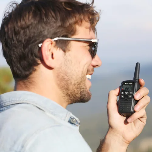 Vista 6 de Midland T10 - Walkie Talkie FRS de 22 canales, radio bidireccional de hasta 20 millas, color negro (paquete de 4)