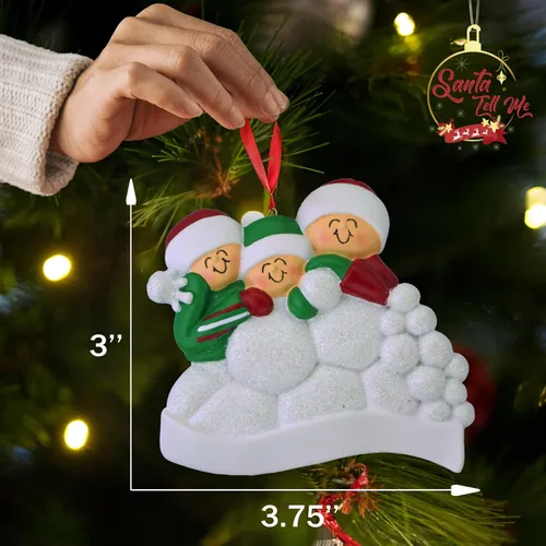 Vista 3 de Adorno familiar de Navidad personalizado para familia de 3, adorno de familia de tres nietos, adorno de bola de nieve personalizada, adornos