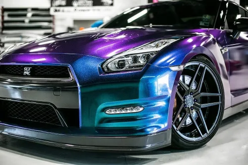 Vista 6 de LZLRUN Adhesivo de vinilo brillante brillante de color azul camaleón a morado con purpurina para interior del automóvil, lámina de cambio