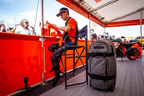 Vista 6 de OGIO RIG 9800 Bolsa de engranajes con ruedas Coyote