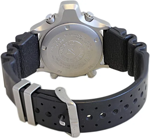 Vista 2 de Citizen Reloj Maine Promaster para hombre, tono plateado, correa, Tono plateado, Correa