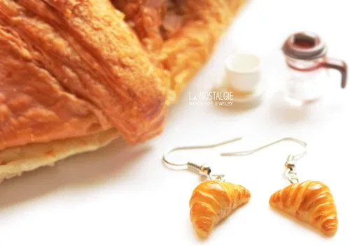 Vista 2 de Croissant Bread Dangle Earrings For Women Teens Girls French Paris Handmade GiftsLa Nostalgie Jewelry