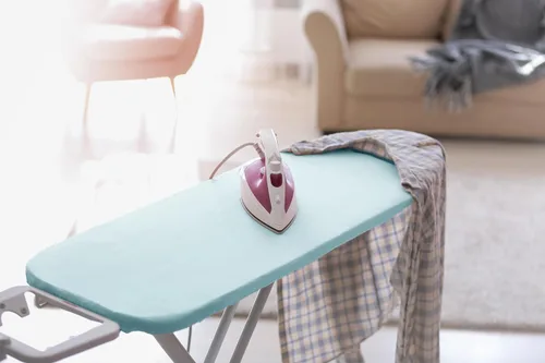 Vista 3 de Encasa XO Funda y Almohadilla para Tabla de Planchar 54"x15" - Cubierta de Tabla de Planchar Grande de Fieltro de 4mm con Acolchado - Resistente al
