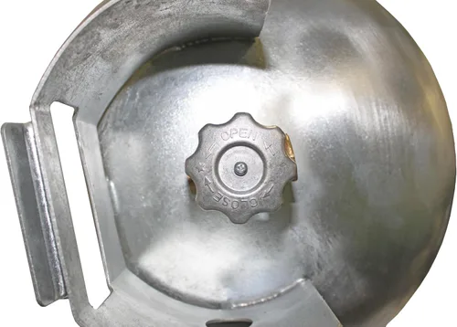 Vista 7 de Flame King YSN100-GALV - Tanque de propano de acero galvanizado de 100LB con válvula POL, libre de óxido y corrosión, construido para durar