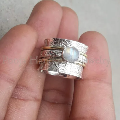Vista 2 de Pooja Handmade Jewelry Rainbow Moonstone Ring, 925 Sterling Silver Ring, Spinner Ring, Mix Metals Ring, Meditation Ring, Handmade Ring, Moonstone