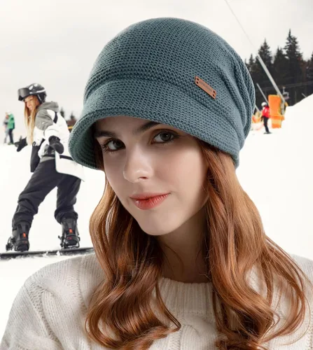 Vista 6 de KMOLY Gorro de punto para mujer con visera para invierno, con forro polar, gorro de nieve con calavera