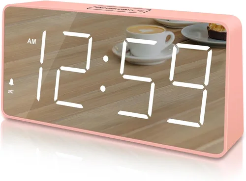Vista 13 de Peakeep Reloj digital, reloj despertador alimentado por batería para dormitorios, esfera de espejo, números grandes, 6 atenuadores para personas