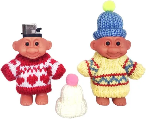 Vista 11 de Paquete de 2 fundas porta encendedor de muñecas Troll lindas de silicona, bolsa protectora divertida para mini muñecas con suéter y sombrero
