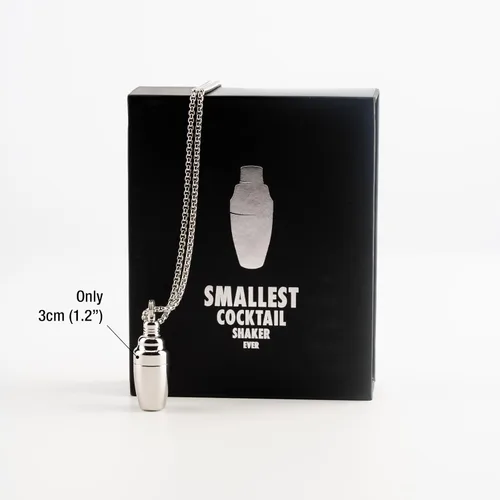 Vista 3 de Collar de coctelera más pequeño jamás - Colgante de acero inoxidable Accesorio de barra novedoso para camareros y amantes de los cócteles, Acero
