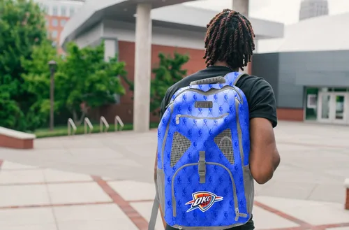 Vista 8 de Point 3 Road Trip Tech Mochila de baloncesto con funda impermeable para laptop Cada compartimento que necesitas para pelota, equipo, zapatos