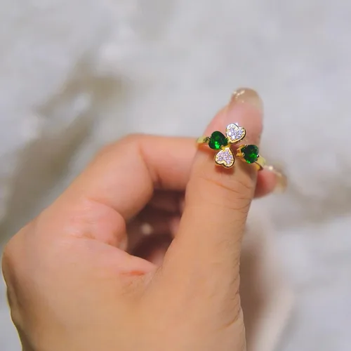 Vista 3 de Joyería irlandesa de trébol de cuatro hojas para mujer plata de ley 925, aretes de trébol del día de San Patricio, aretes de corazón verde, joyería
