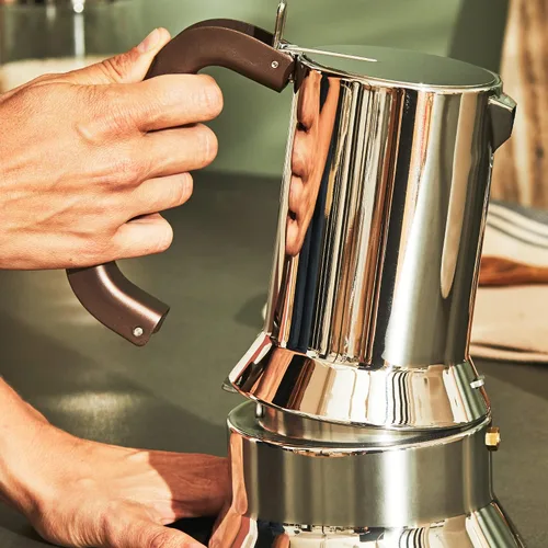 Vista 6 de Alessi 9090/3 - Design Stovetop Espresso Cafetera de acero inoxidable 18/10, pulido con espejo, 3 tazas