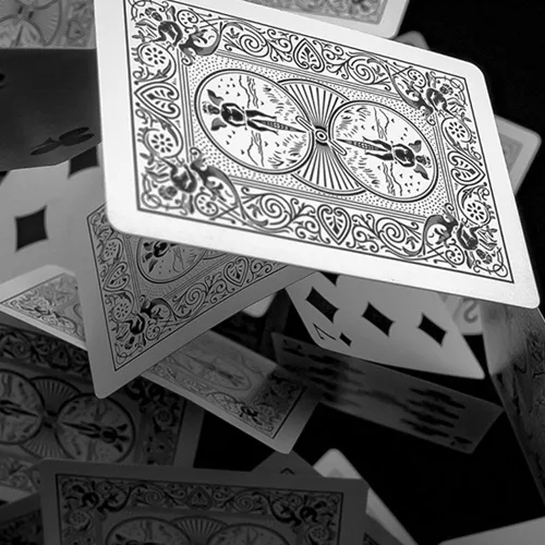 Vista 2 de Cartas de cartas de cráneo de bicicleta con 4 cartas mágicas adicionales