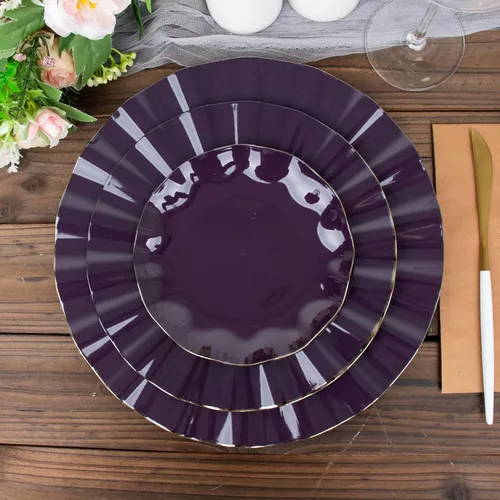 Vista 88 de Tableclothsfactory Paquete de 10 platos redondos de plástico negro de 6 pulgadas para ensalada de postre, platos desechables con borde ondulado
