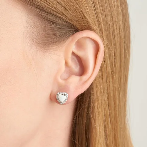 Vista 10 de Amazon Essentials Aretes de plata de ley con halo de corazón de zafiro blanco, (anteriormente colección Amazon)